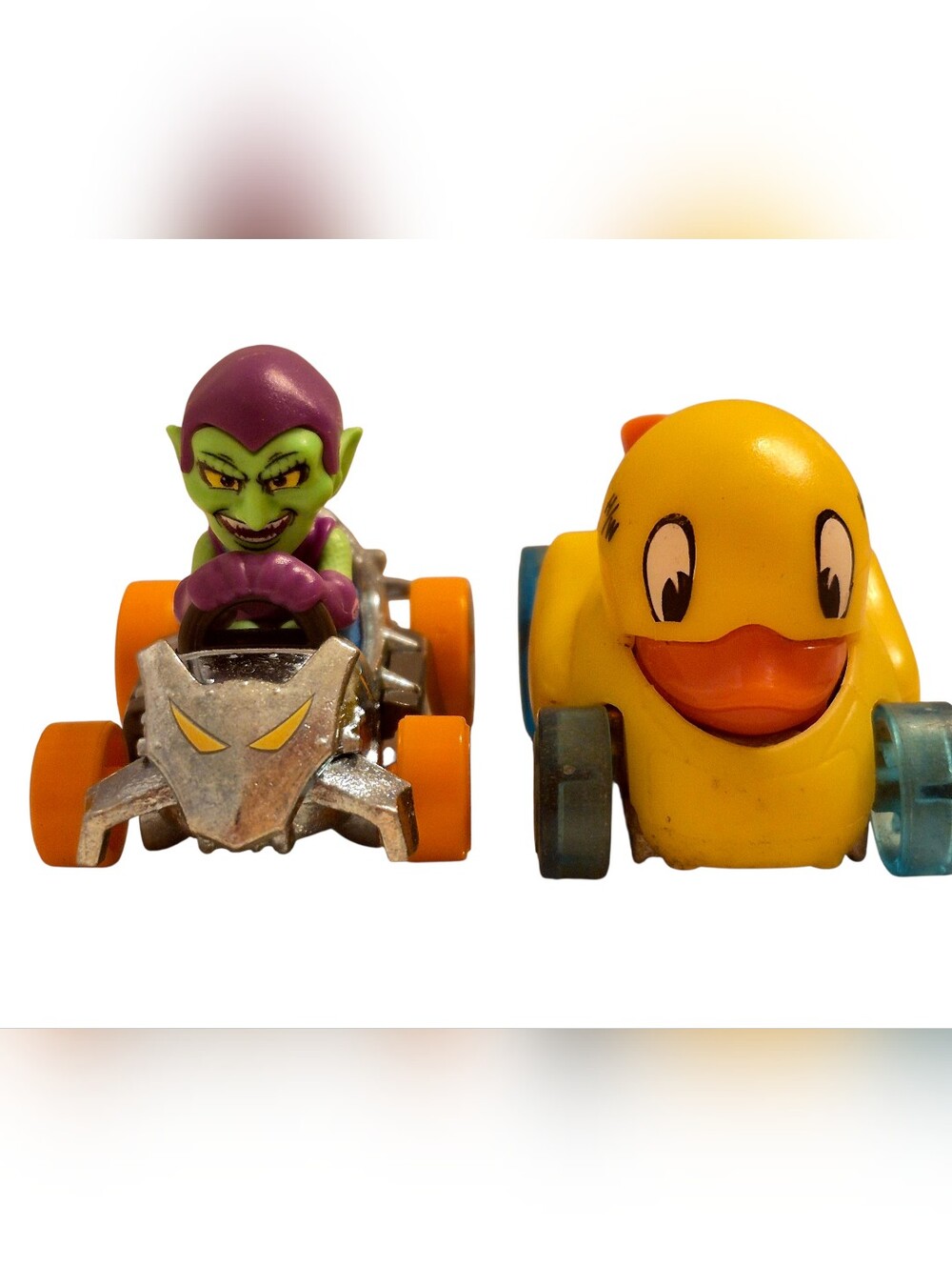 Hot Wheels 2-Car Lot – 2019 Duck N Roll + 2023 Marvel Green Goblin